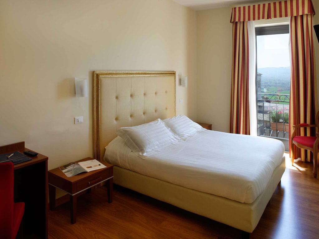 จอตโต โฮเต็ล แอนด์ สปา Hotel อัสซิซี ห้อง รูปภาพ